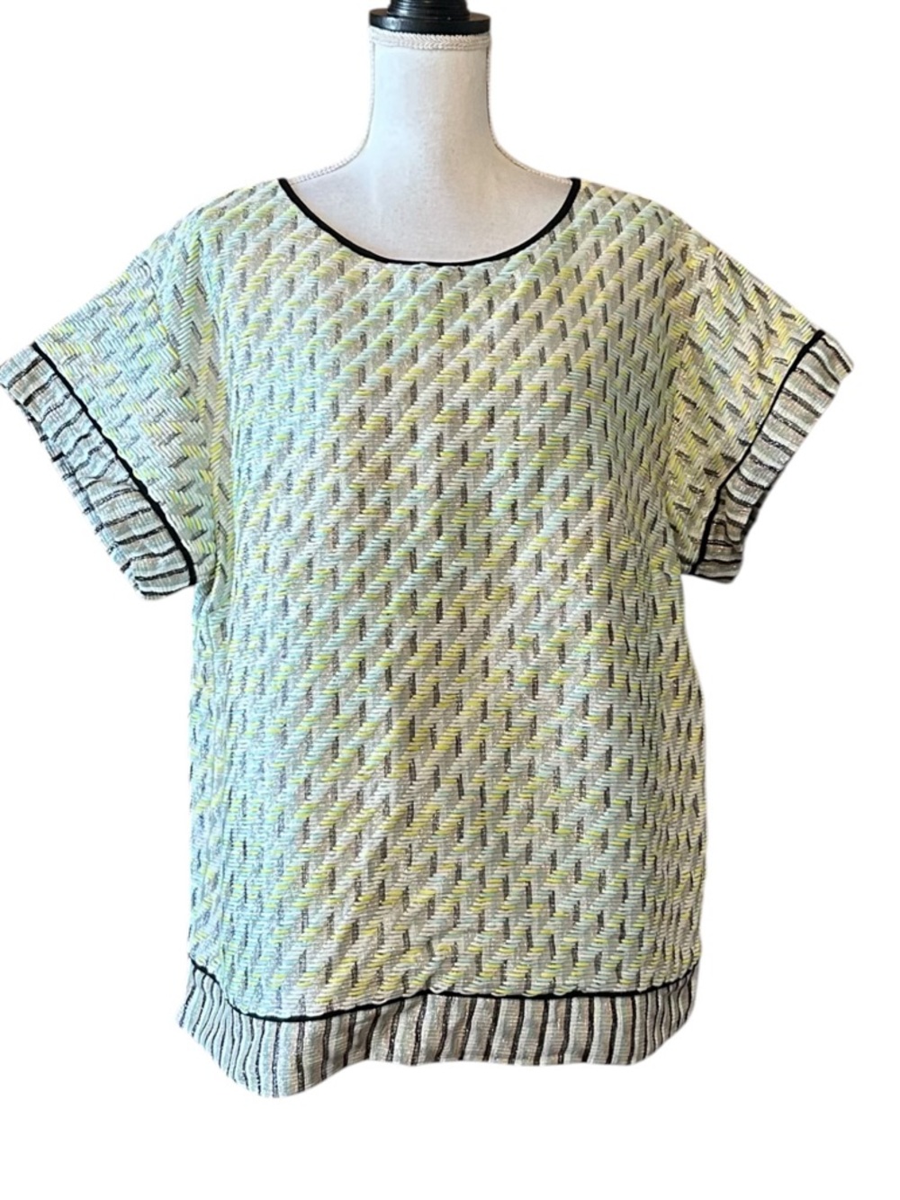 Vintage 90s Escada Sport woven jacquard‎ short-sleeve top Women’s SZ 46 in Ivory